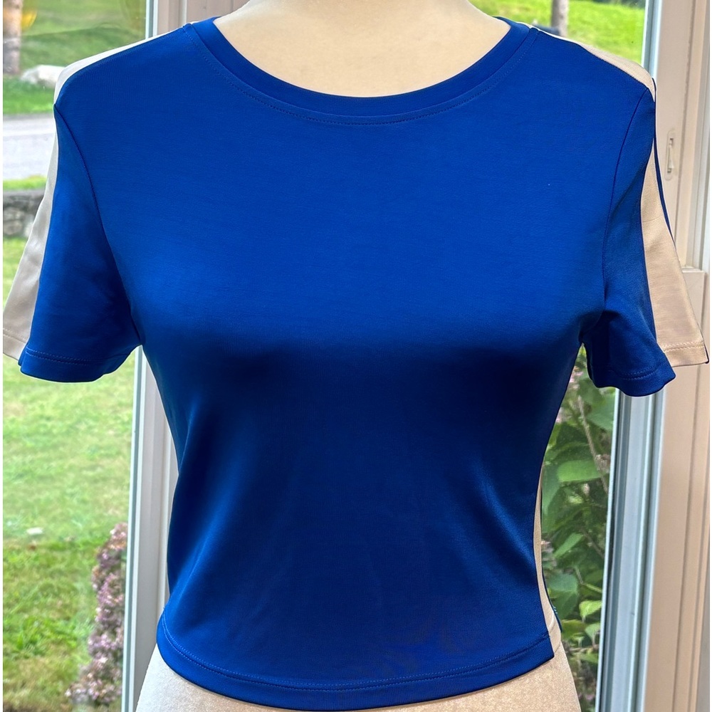 Alice + Olivia Cindy Classic Cropped T-shirt - Picture 7 of 10